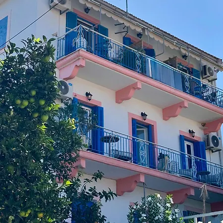 Reginas & Apts-bougainvillea Fiscardo With Private Terrace * 피스카던