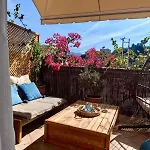 Reginas & Apts-bougainvillea In In The Heart Of Fiscardo With Private Terrace Appartement Fiskardo